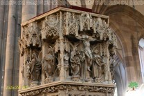 Die spätgotische Kanzel beeindruckt mit filigranem Steinwerk und zahlreichen Figuren. (Bild: Stefan Siedler)
