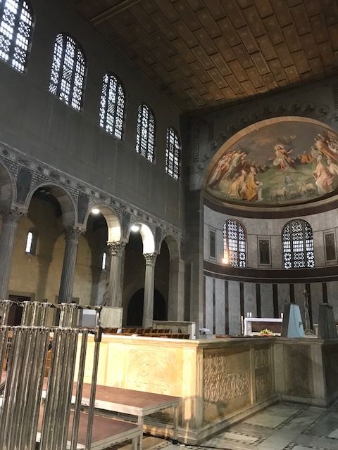 Die Basilika Santa Sabina all’Aventino, eine römisch-katholische Kirche die auf dem Aventin-Hügel liegt