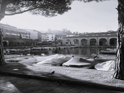 Bootanliegeplatz in Desenzano del Garda am Gardasse